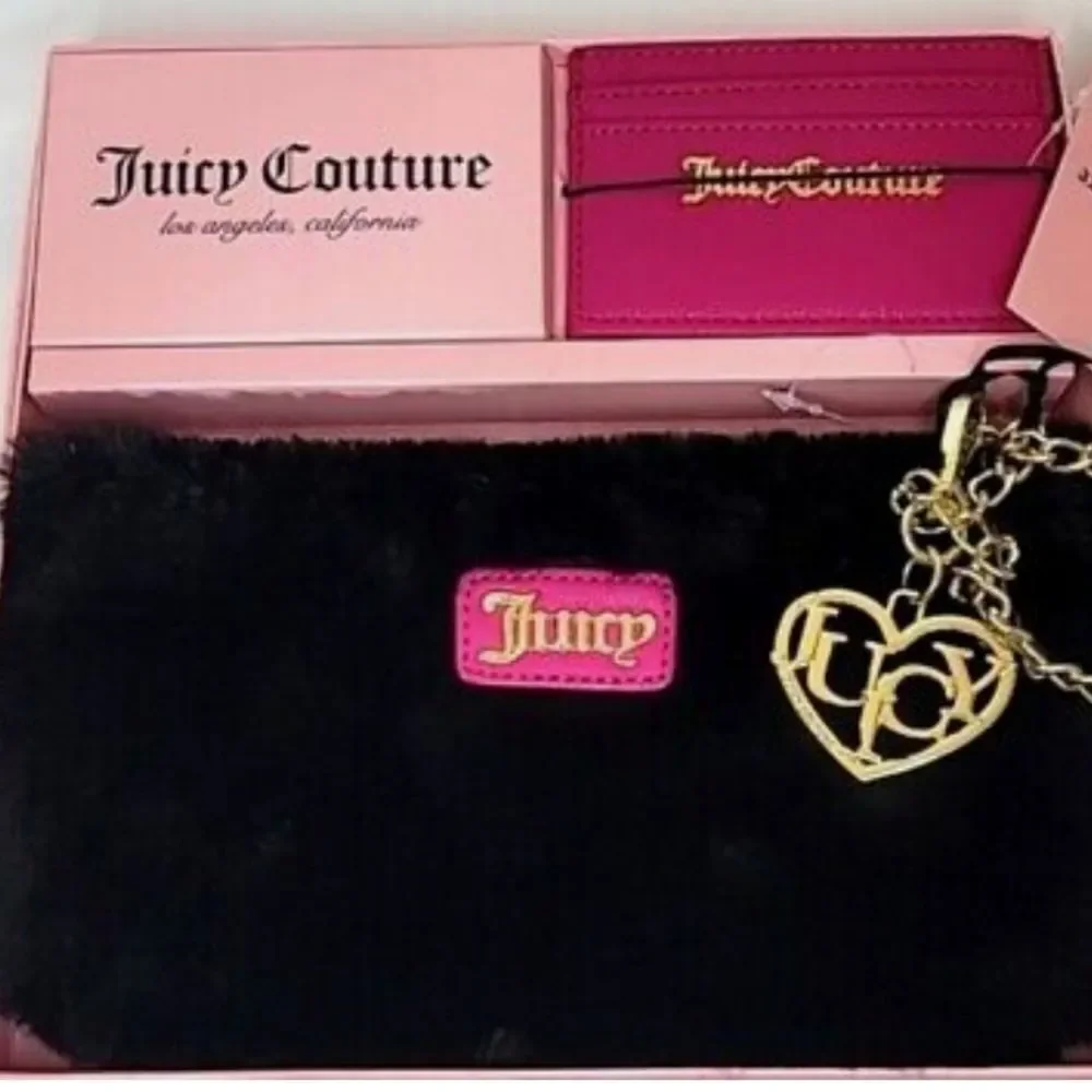 Juicy Couture Faux‎ Fur Wristlet & Keychain Wallet
